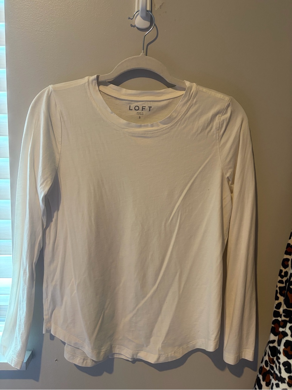 LOFT Women's Long Sleeve Crewneck Top in White/Cream